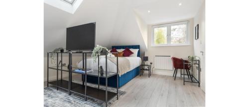 Katil atau katil-katil dalam bilik di The Staycation Spot: Luxe Studio