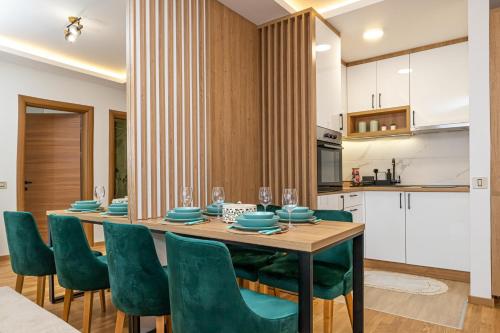 Una cocina o zona de cocina en Magic Mountain Apartment Zlatibor