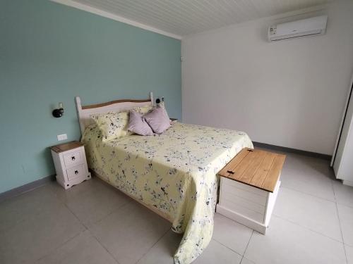 Cama o camas de una habitación en Casa de playa en jose ignacio uruguay.