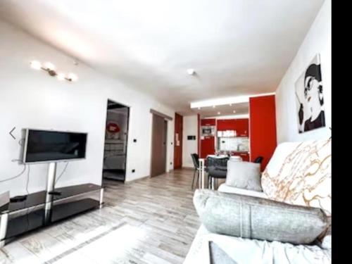 5. Cozy apartment in Las Americas