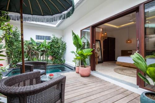 Frangipani Villa Kuning at Berawa