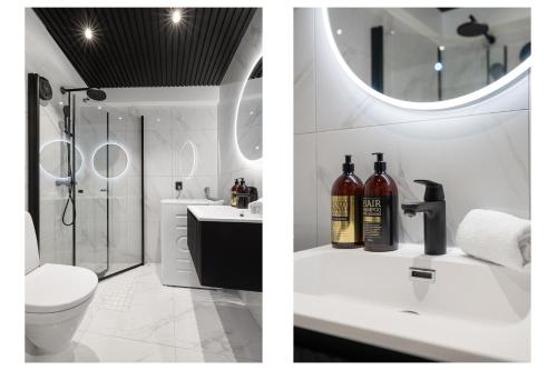 2 fotografias de uma casa de banho com um WC e um chuveiro em Renovated jan 24 - Queen beds - Behind Bryggen em Bergen