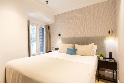 Edmond Vibes Puerta del Sol Suites photo 54