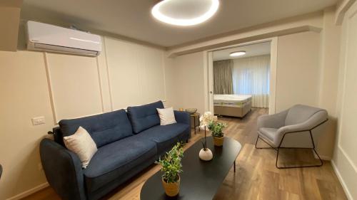 Remarkable 2-Bed Apartment in Tel Aviv-Yafo
