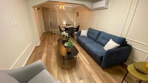 Remarkable 2-Bed Apartment in Tel Aviv-Yafo