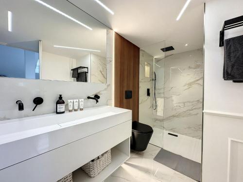 Kúpeľňa v ubytovaní Cannes : Duplex à 5 minutes à pied du Palais des Festivals