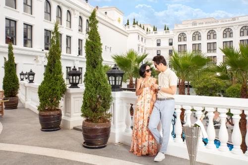 Tetamu yang menginap di Silk Path Grand Hue Hotel