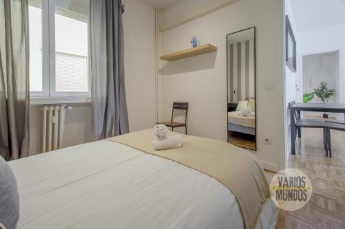 Practico Apt 7pax en Calle Santa Ana Centro de Madrid