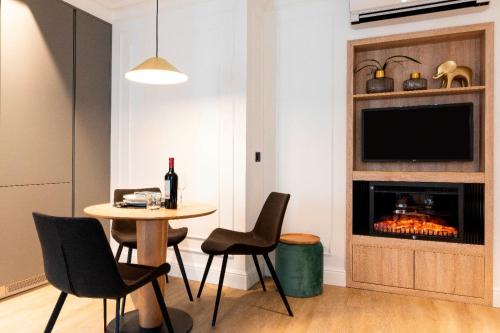 Edmond Vibes Puerta del Sol Suites photo 40