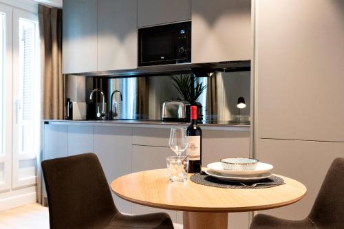 Edmond Vibes Puerta del Sol Suites photo 42