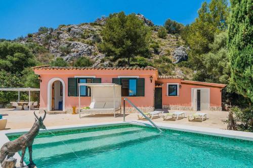 AGUAIT II - VILLA WITH PRIVATE MOUNTAIN PATH-BEACH APPROX 5 MIN WALKING BEACH,property belong Puerto Pollensa Villas and apartments