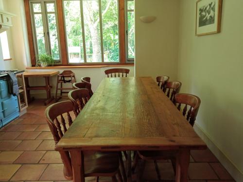 Ảnh trong thư viện ảnh của Cozy Somerset country cottage ở Somerton