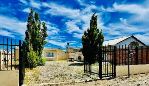 El edificio en el que está la casa de vacaciones