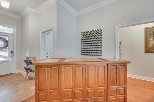 Imagen de la galería de Spacious Zachary Home 12 Mi to Baton Rouge!, en Zachary