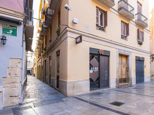 H2M Lazcano with sunny terrace in old town