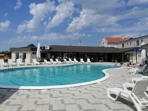 Bazén v ubytování Hotel Euforia Lounge nebo v jeho okolí