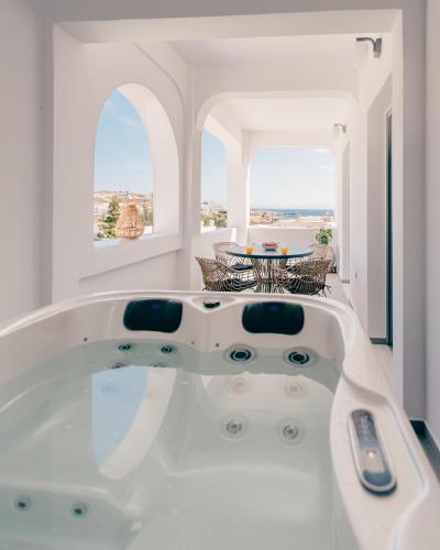 Orion Suite & Apartments