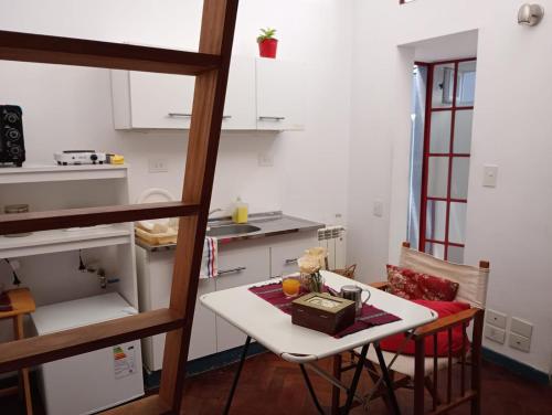 Bright brand new studio – Photos 3