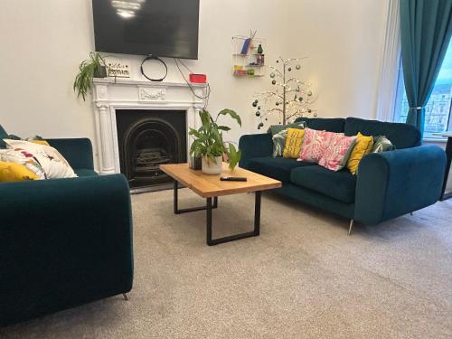 Χώρος καθιστικού στο Glasgow Center/West End Apartment