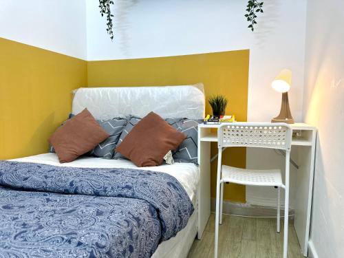 lavish Partition Room in Barsha Heights Near Internet City Metro