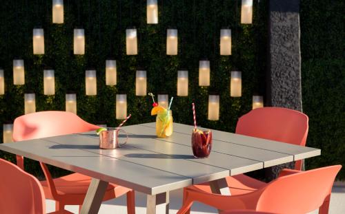 Le Parc at Melrose photo 60