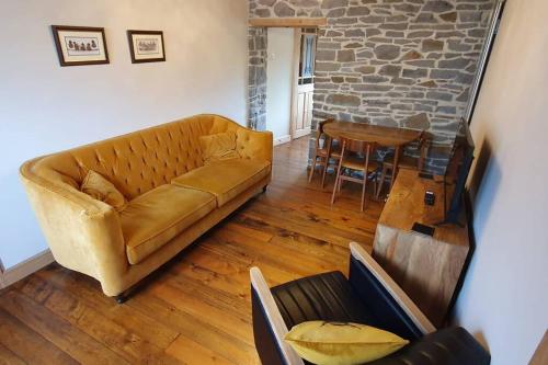 O zonă de relaxare la 2 bed gem on the riverbank 15 mins from Cardiff centre