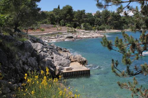 Apartments with parking space Porat - Krk - 22186
