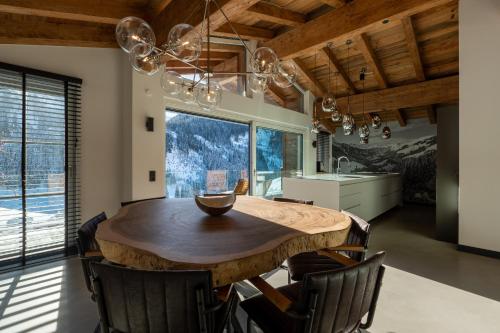Lavender Hill - Summer holiday & ski villa chalet