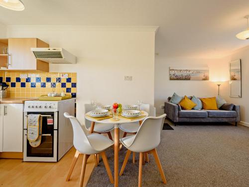 Η κουζίνα ή μικρή κουζίνα στο 2 bed in Gower 91222