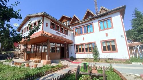 Gallery image of Doruk Garden Hotel Tokat in Niksar