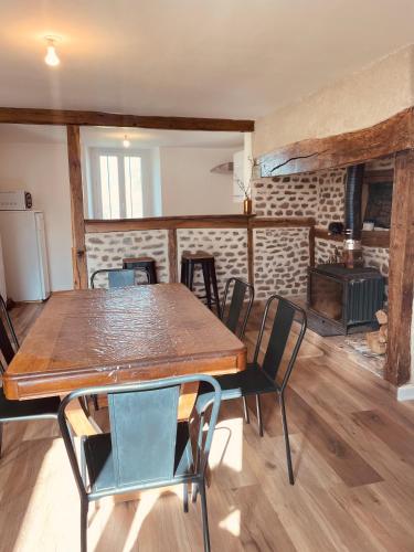 Photo de la galerie de l'établissement Maison de campagne, à Saint-Santin-Cantalès