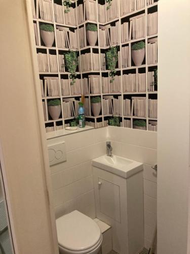 Photo de la galerie de l'établissement 2 p proche T EIFFEL R GARROS AUTEUIL P DES PRINCES SEINE, à Paris