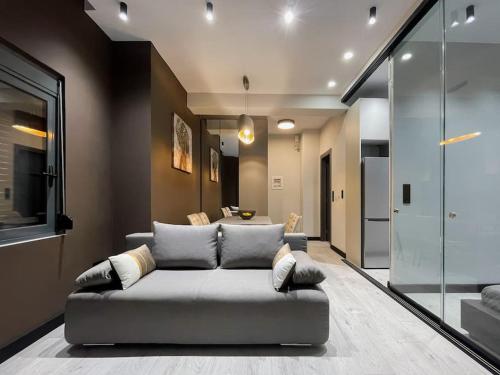Lucky Central Home #22 VIPGreece
