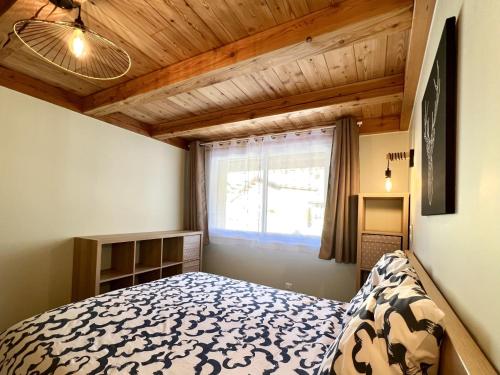 Una cama o camas en una habitación de Changalan II