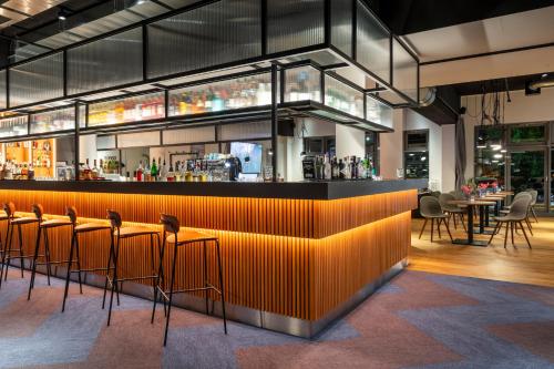 Ο χώρος του lounge ή του μπαρ στο Park Inn By Radisson Wismar