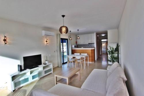 Pé do Lago Apartment - Condominium - Pool