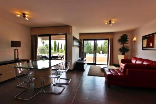 Monte Laguna Apartment