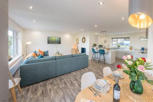 Nhà bếp/bếp nhỏ tại Yr-Awel