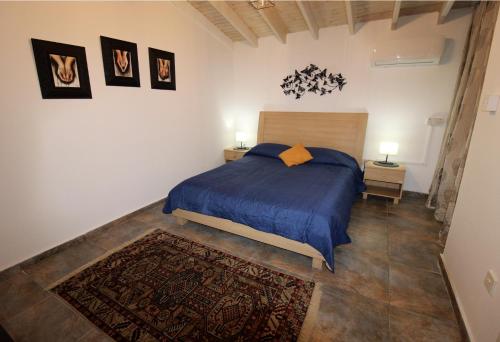 Katil atau katil-katil dalam bilik di The Fruit Suites Limassol