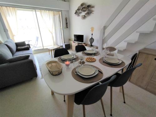 Posedenie v ubytovaní Charmant Duplex Quartier de la Chaume - 4 pers