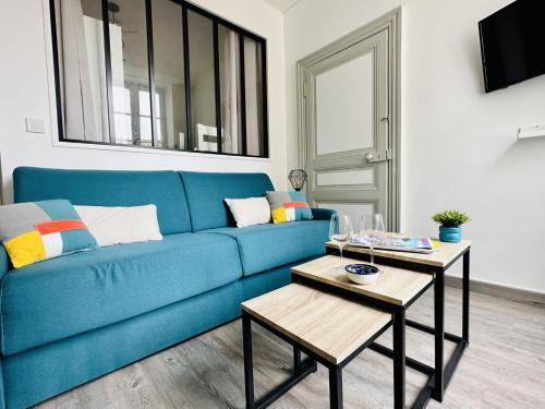 Appartement rénové dans demeure historique - remblai des Sables!