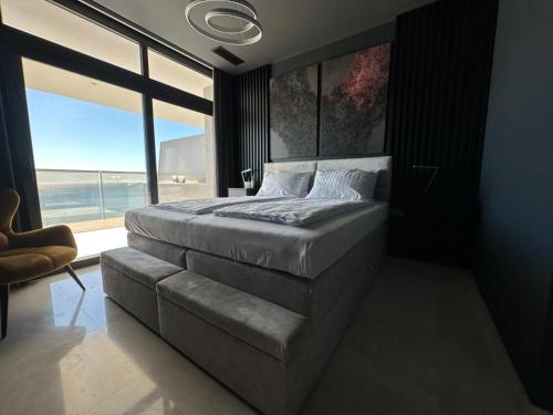 SUNSET CLIFFS VIP APARTMENT photo 45