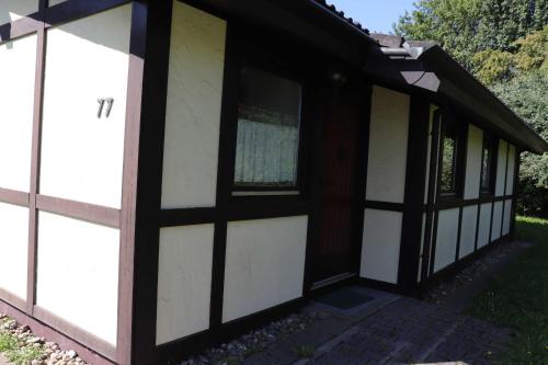 Το κτήριο όπου στεγάζεται  η παραθεριστική κατοικία