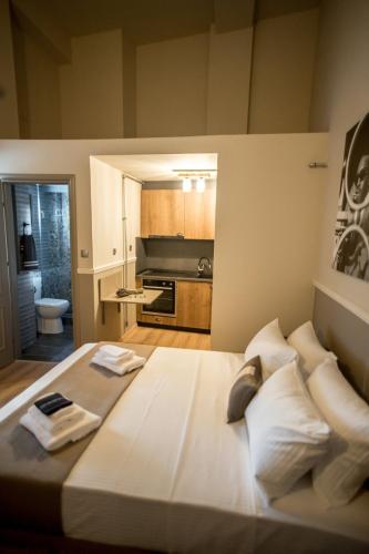 City Loft 3 (Stamatina's Luxury Apartments)