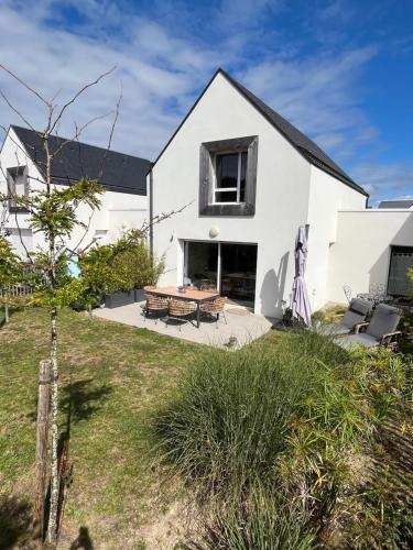 Maison au calme/ Plage 10 min à pied WIFI /5 pers