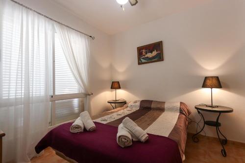 Ένα ή περισσότερα κρεβάτια σε δωμάτιο στο 027 - Brisamar 002 - comfortHOLIDAYS