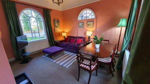 The Gate House – Photos 3