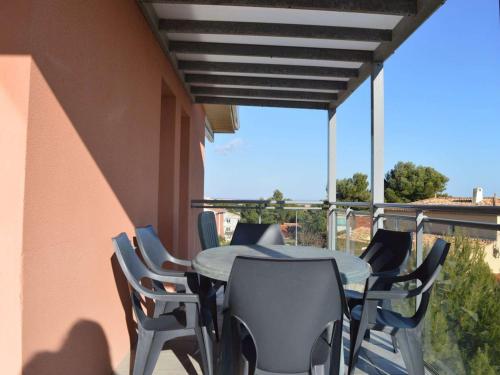 Appt avec Terrasse, 2 Ch, Parking, à Saint Pierre la Mer - FR-1-229D-48