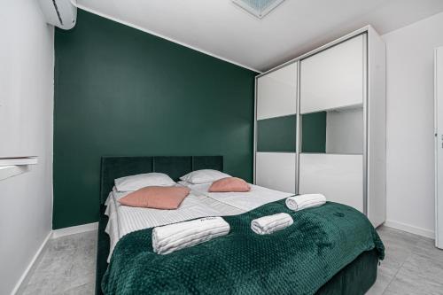 Lova arba lovos apgyvendinimo įstaigoje Green Leaf - BillBerry Apartments