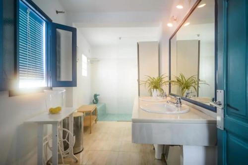 Apartamento con Terraza Vistas al Mar.